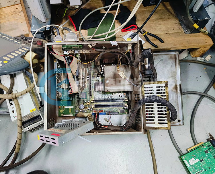 庫卡機(jī)器人C2老款主機(jī)拆機(jī)檢測(cè)維修